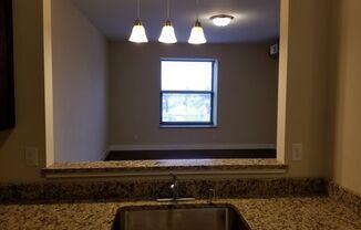 2 beds, 1 bath, $1,000, Unit 321