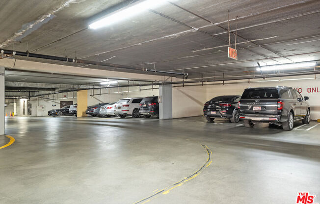 2 beds, 2 baths, 1,088 sqft, $4,400, Unit 904