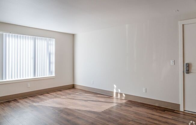 1 bed, 1 bath, 592 sqft, $1,327, Unit 70