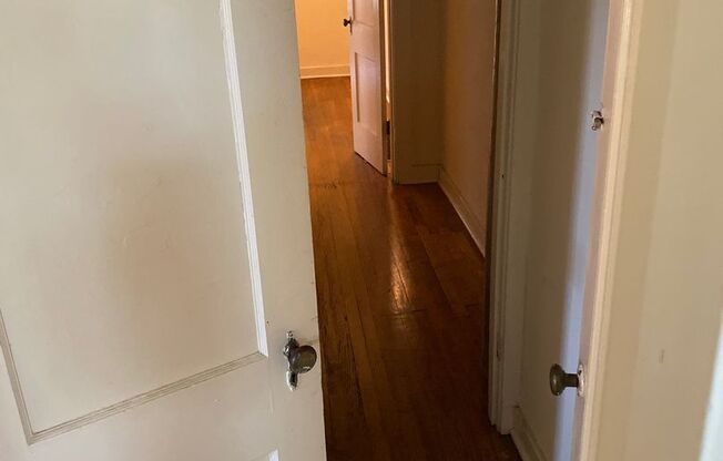 1 Bedroom with Basement & Enclosed Yard