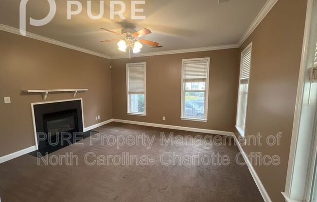 3 beds, 2.5 baths, 1,494 sqft, $1,995