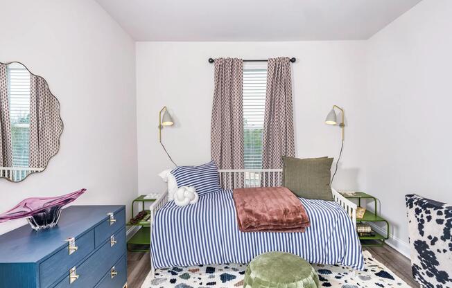 Discover flexible living at Amavi Brier Creek with our stylish 3-, 4-, and 5-bedroom single-family homes.