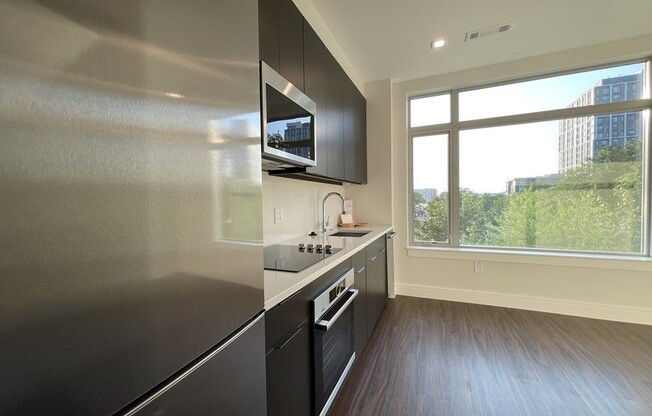 1 bed, 1 bath, 433 sqft, $2,750, Unit 213