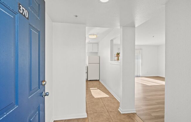 2 beds, 2 baths, 853 sqft, $1,400, Unit #370