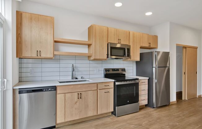 Studio, 1 bath, 500 sqft, $1,400, Unit 208