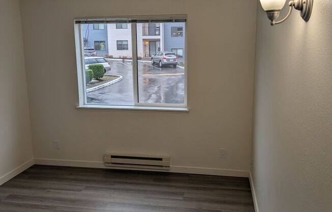 2 beds, 1 bath, 810 sqft, $2,095, Unit A104