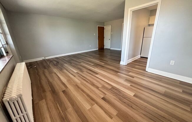 3 beds, 1 bath, 1,000 sqft, $2,390, Unit 6236 Fifth Ave. #200A