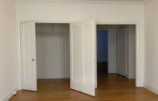 405 33rd Avenue (1027r)