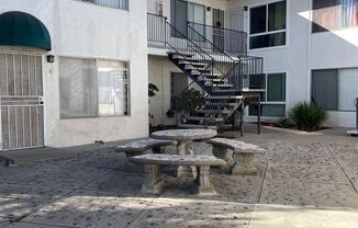 2 beds, 1 bath, $2,395, Unit 10