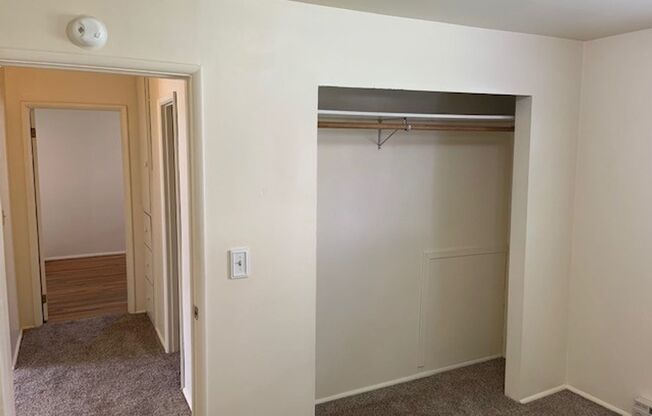 2 beds, 1 bath, 950 sqft, $1,750, Unit 5445