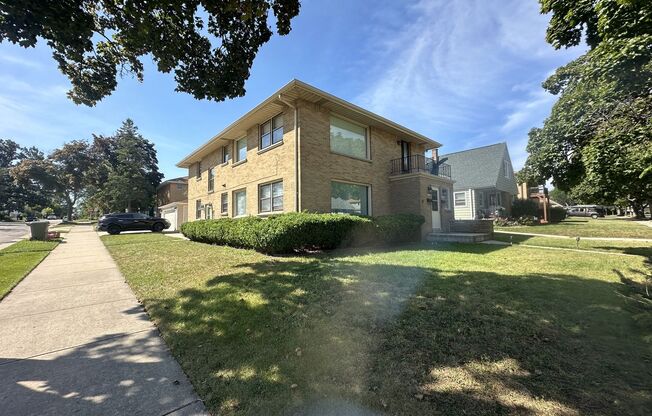 3201-3203 W. Verona Court