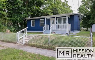 -- AVAILABLE NOW! NEWLY RENOVATED 3 BED 1.5 BATH HOME IN WASHINGTON PARK --