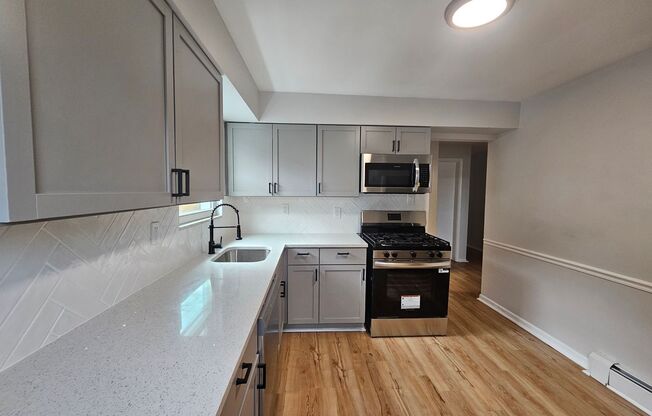 Newly Updated 3 bedroom 1 bath apartment in Sharpsburg!