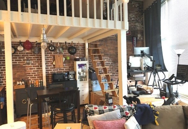 Studio, 1 bath, 456 sqft, $2,400, Unit 402