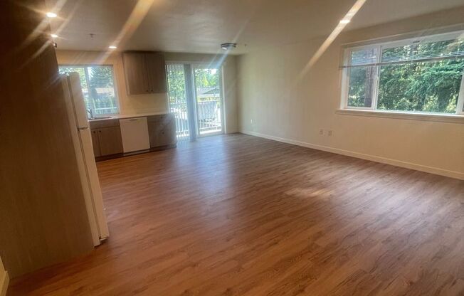 1 bed, 1 bath, 850 sqft, $1,750, Unit Ferncrest - 03