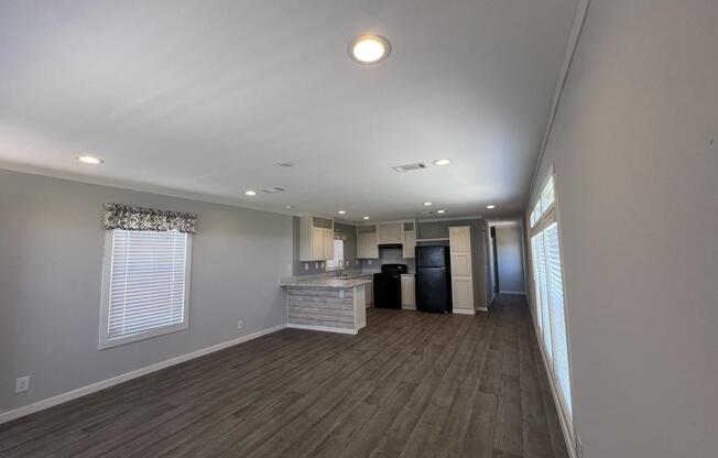1296 COUNTRY LN