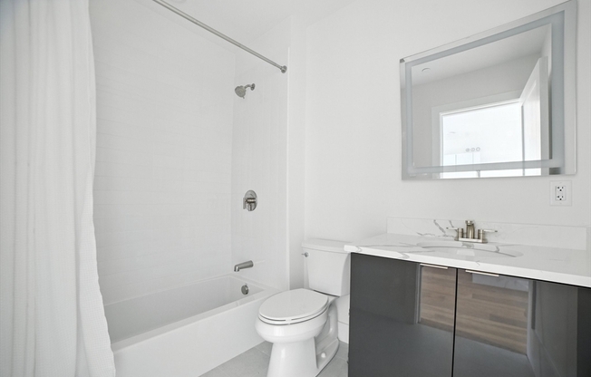 Studio, 1 bath, 450 sqft, $2,530, Unit 202