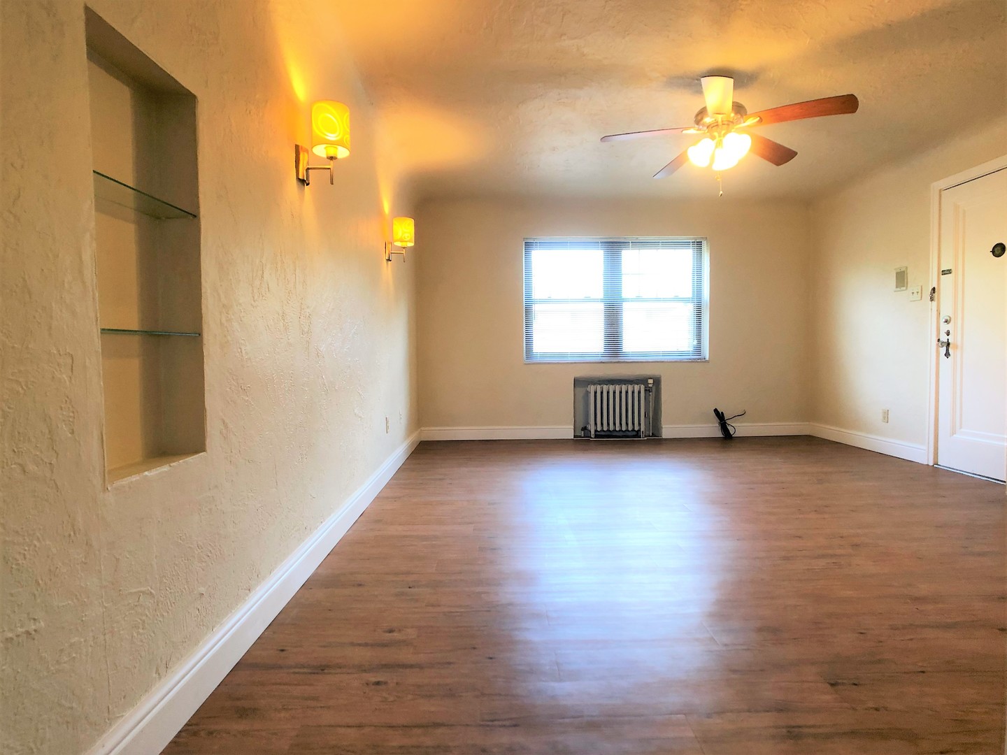 303 - 226 McCully Street