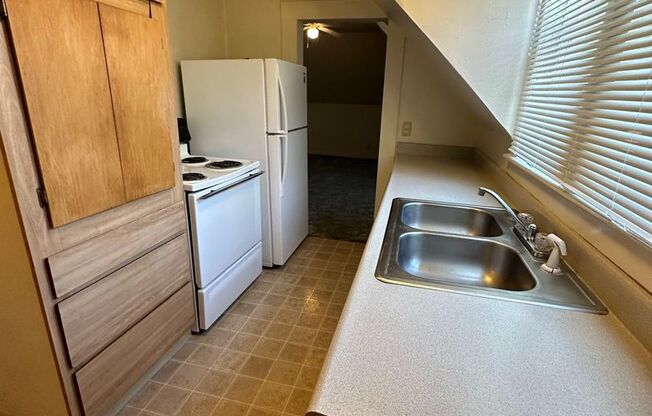 1 bed, 1 bath, 500 sqft, $950, Unit 3