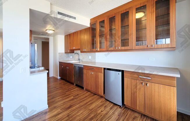 2BR / 2Bath / 1Pkg - Harbor Square - Utilities Included!