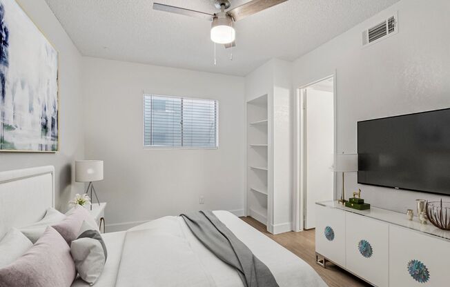 1 bed, 1 bath, 450 sqft, $1,335, Unit 321