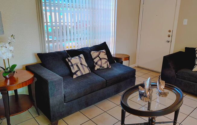 1 bed, 1 bath, 666 sqft, $1,175, Unit 1-136