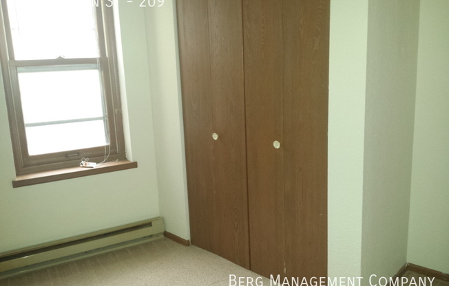 331 W MAIN ST