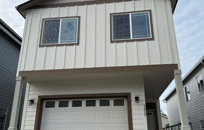 Beautiful Three Bedroom New Construction Home For Rent