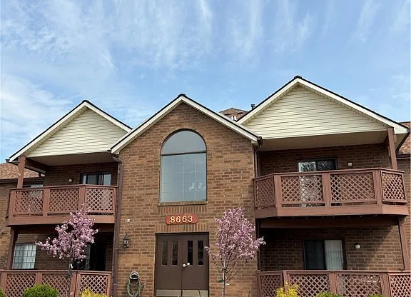 8663 SCENICVIEW DR