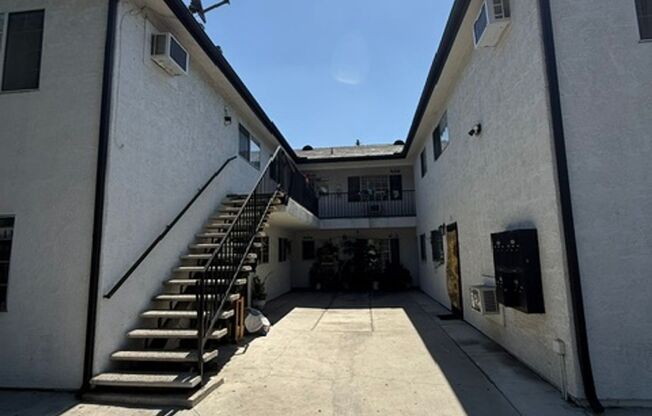 4214 Avalon Blvd