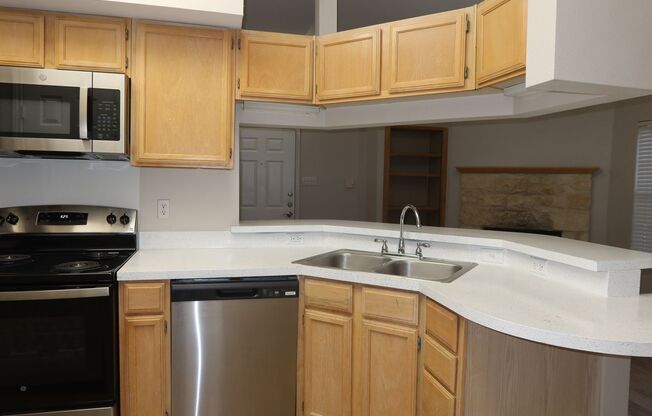 1 bed, 1 bath, $1,295, Unit Unit 825