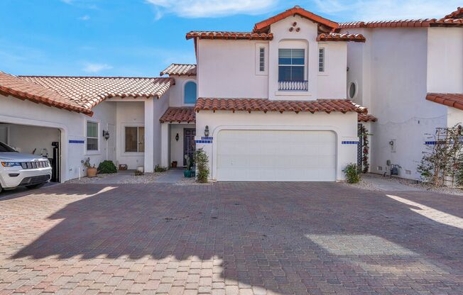 FULLY REMODELED Townhome In Spring Valley!