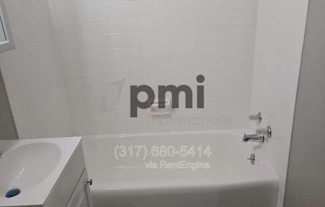 Studio, 1 bath, $595, Unit 14