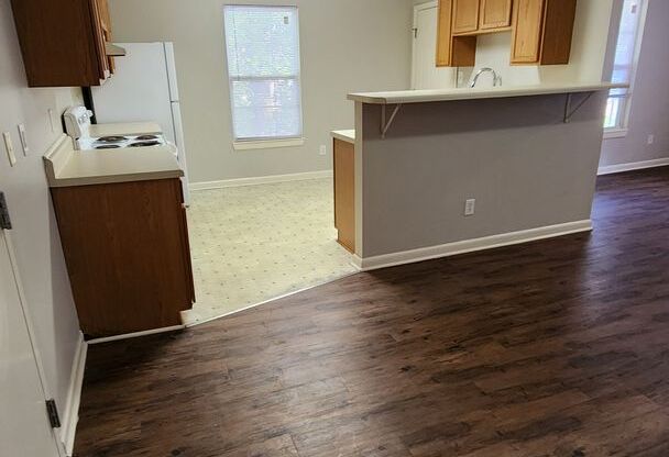 River Tanmer Apartments