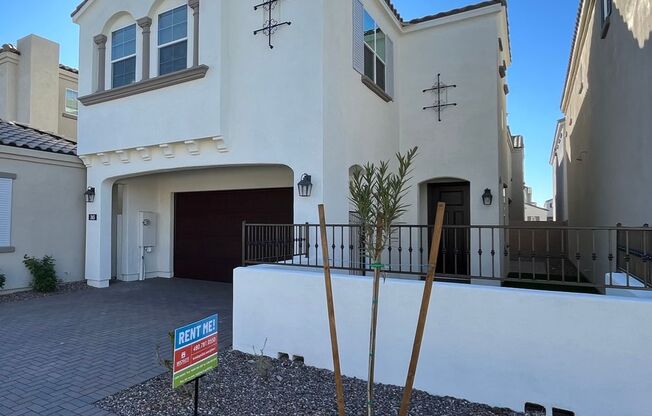 3 Bedroom Home in the La Costera Landing Community Near S Arizona Ave and E Queen Creek Rd!