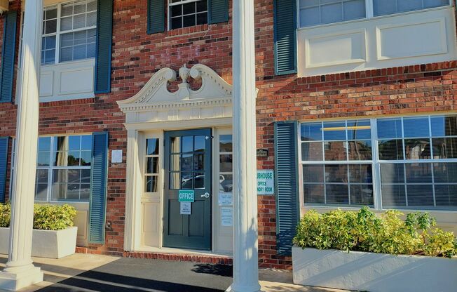 2 beds, 1 bath, $1,395, Unit UNIT N7