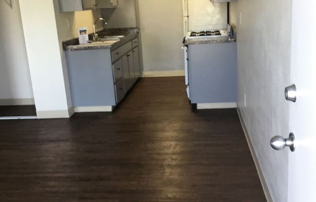 Studio, 1 bath, 500 sqft, $1,395, Unit 66