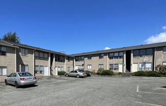 1 Bedroom 1 Bath bottom floor unit!