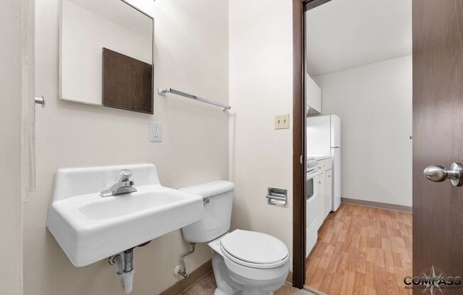 Studio, 1 bath, 315 sqft, $745, Unit 226