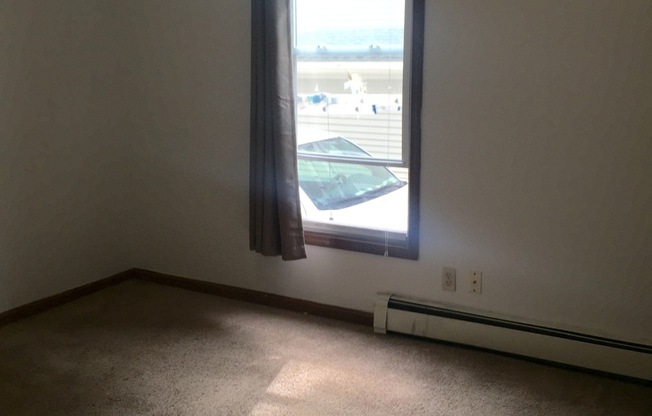 2 beds, 1 bath, $1,245, Unit 1