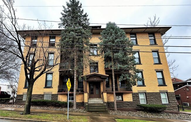Oakmont - Apartments For Rent In Pittsburgh