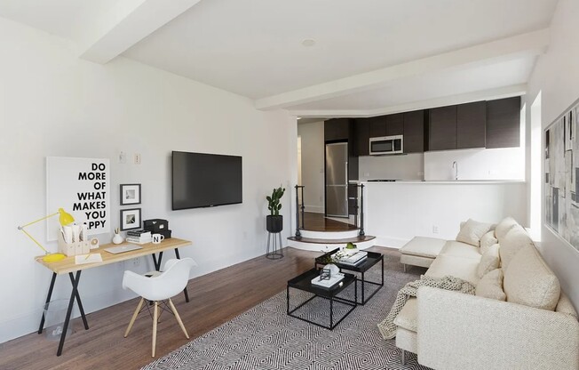 507 W 113 ST