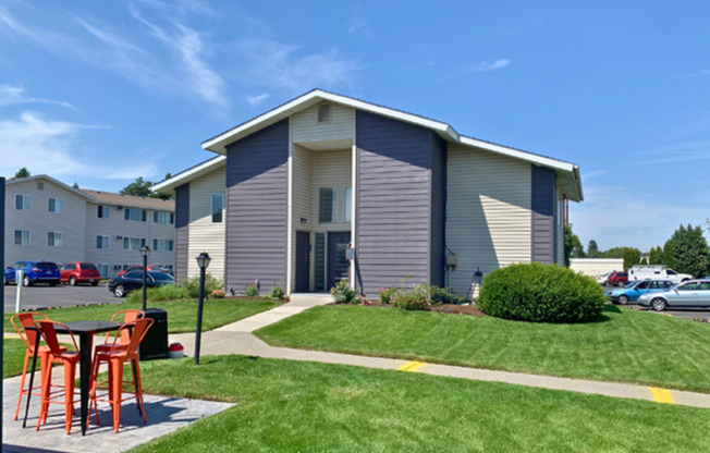 Leasing Office
