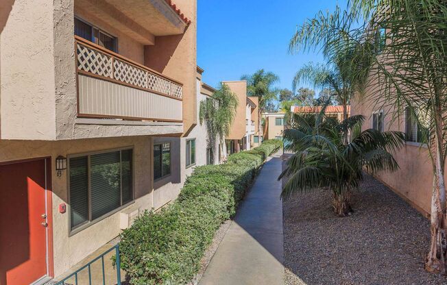 3 beds, 2 baths, $3,025, Unit 59