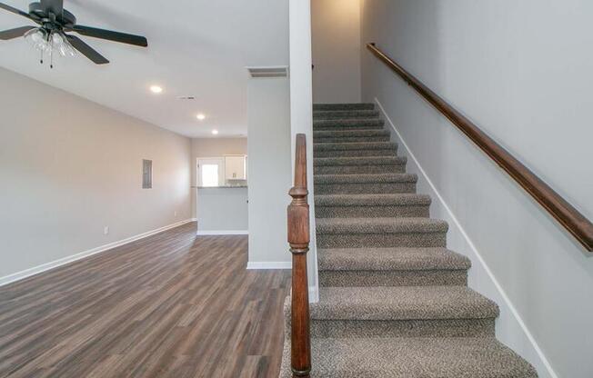 1115 H 2 HILLWOOD DR