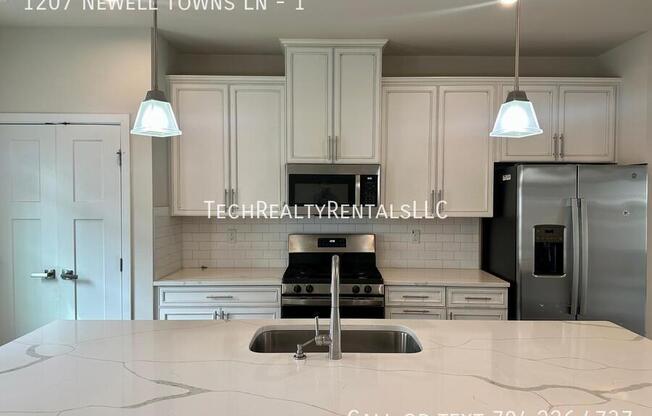 1207 NEWELL TOWNS LN