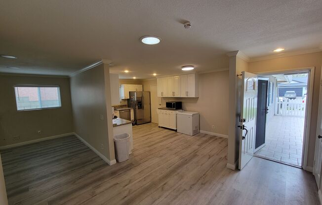 Rare 4 Bed, 2 Bath House