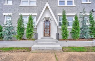 SUPER COZY APARTMENT IN THE HEART OF DOWNTOWN OKC