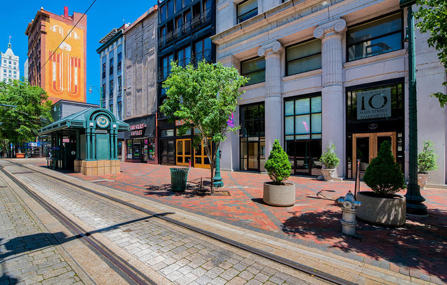 Number 10 Main Street