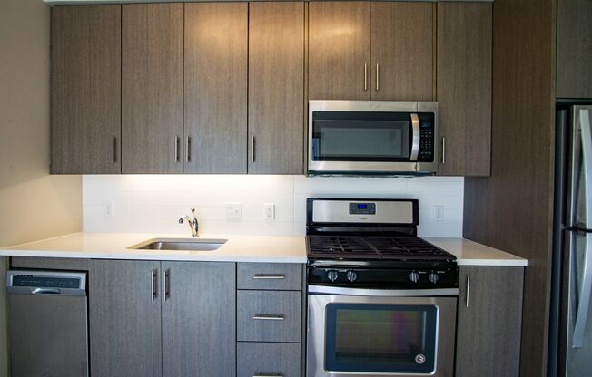 1 bed, 1 bath, $1,295, Unit 403